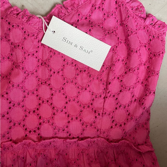 Sim & Sam NWT honeysuckle eyelet tank top - Picture 3 of 4